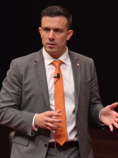 File:David Hirlav.jpeg