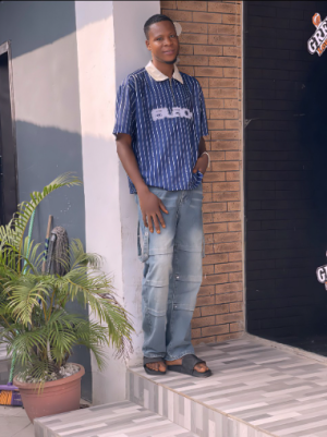 Azeez afeez olayiwola.png